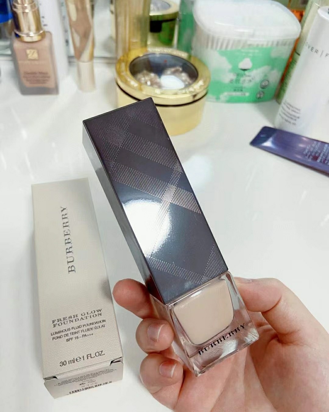❤️Burberry彩妆一上线就万众瞩目，口红唇釉一扫而空，