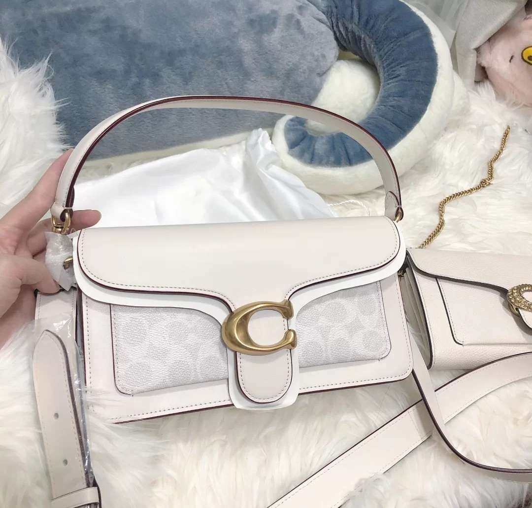 国内现货蔻驰白拼老花tabby26  现货秒发，不讲价，提供