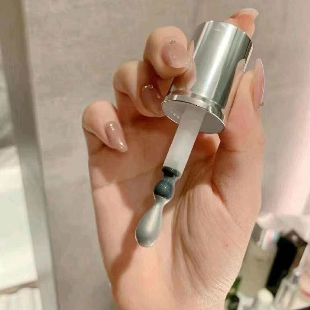 ❤️兰蔻大眼精华，兰蔻首创自带按摩头的眼部精华，持续使用可以