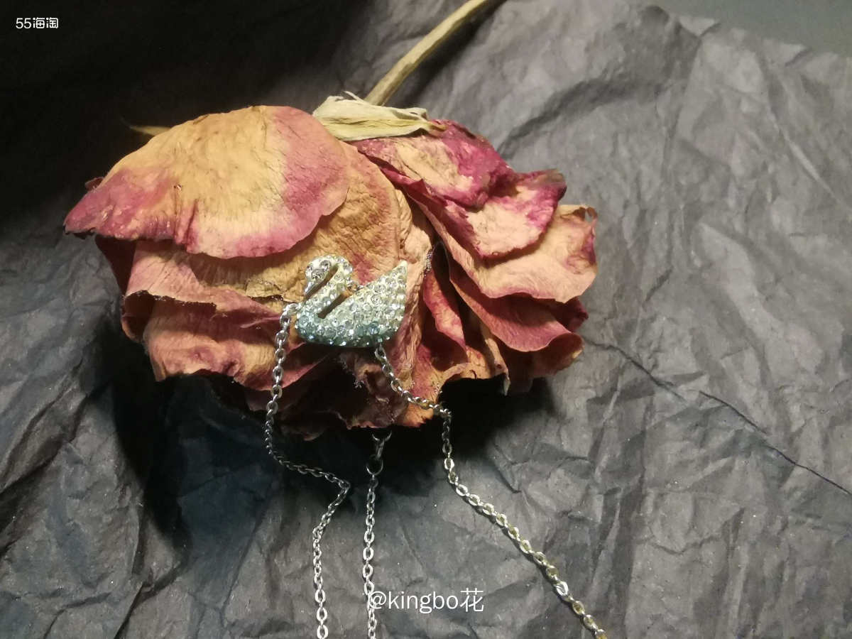 🔶施华洛世奇蓝色渐变款小天鹅， 惊艳的湖蓝和天鹅的碰撞，温