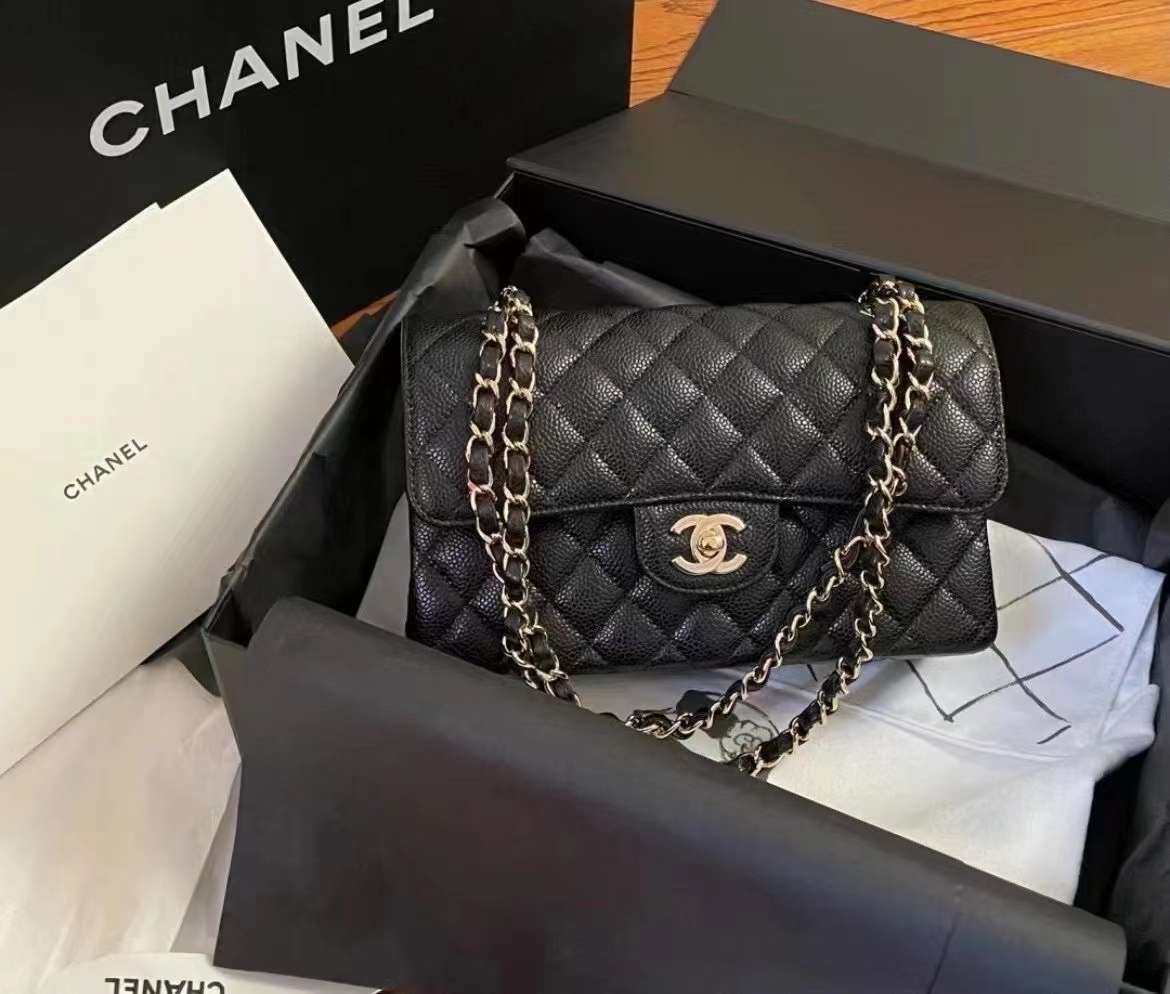 在途现货Chanel cf 黑金牛小号 国内已经5w多了 涨