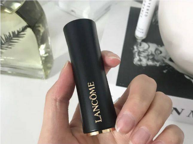 兰蔻口红💄 😘兰蔻这支2️⃣9️⃣5️⃣💄我已经盯了很