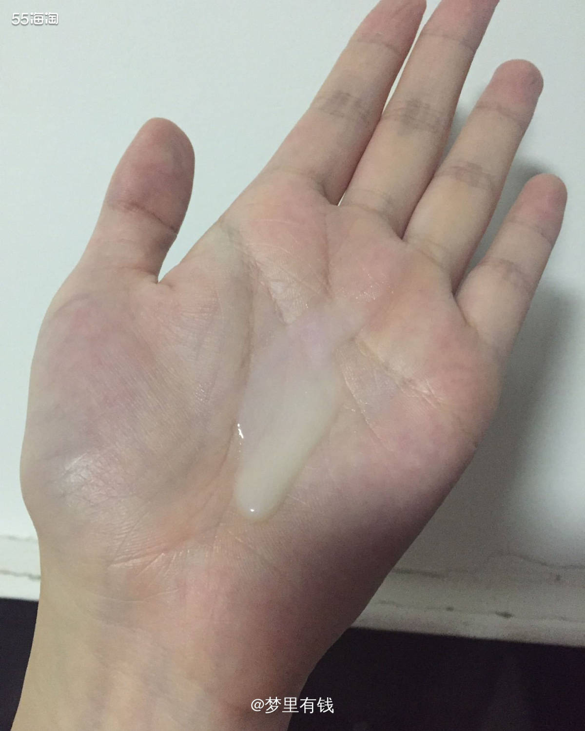 这不是刚收到羊毛吗，那肯定赶紧用啊，早一天用我的颈纹早一天得