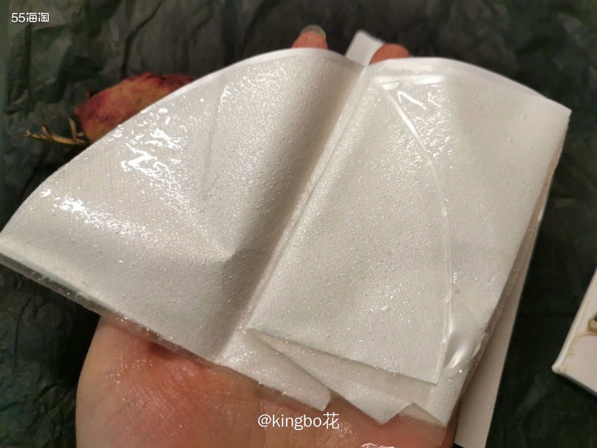 🔶薇诺娜细致毛孔面膜，使用感OK，但敷完太黏了！  🔶其