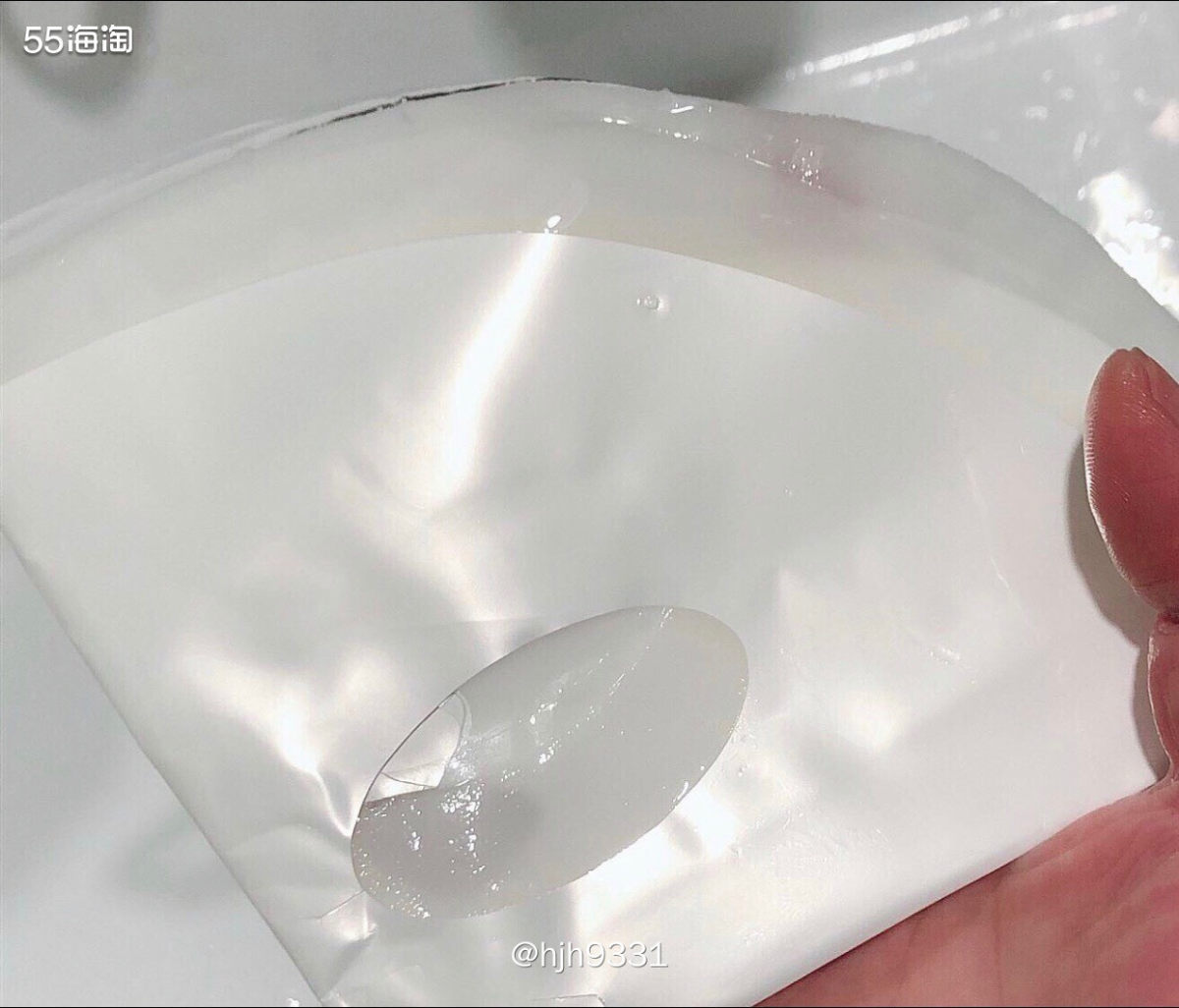✨兰蔻小黑瓶精华大家都非常熟悉了！不过它的同系列面膜比较冷门
