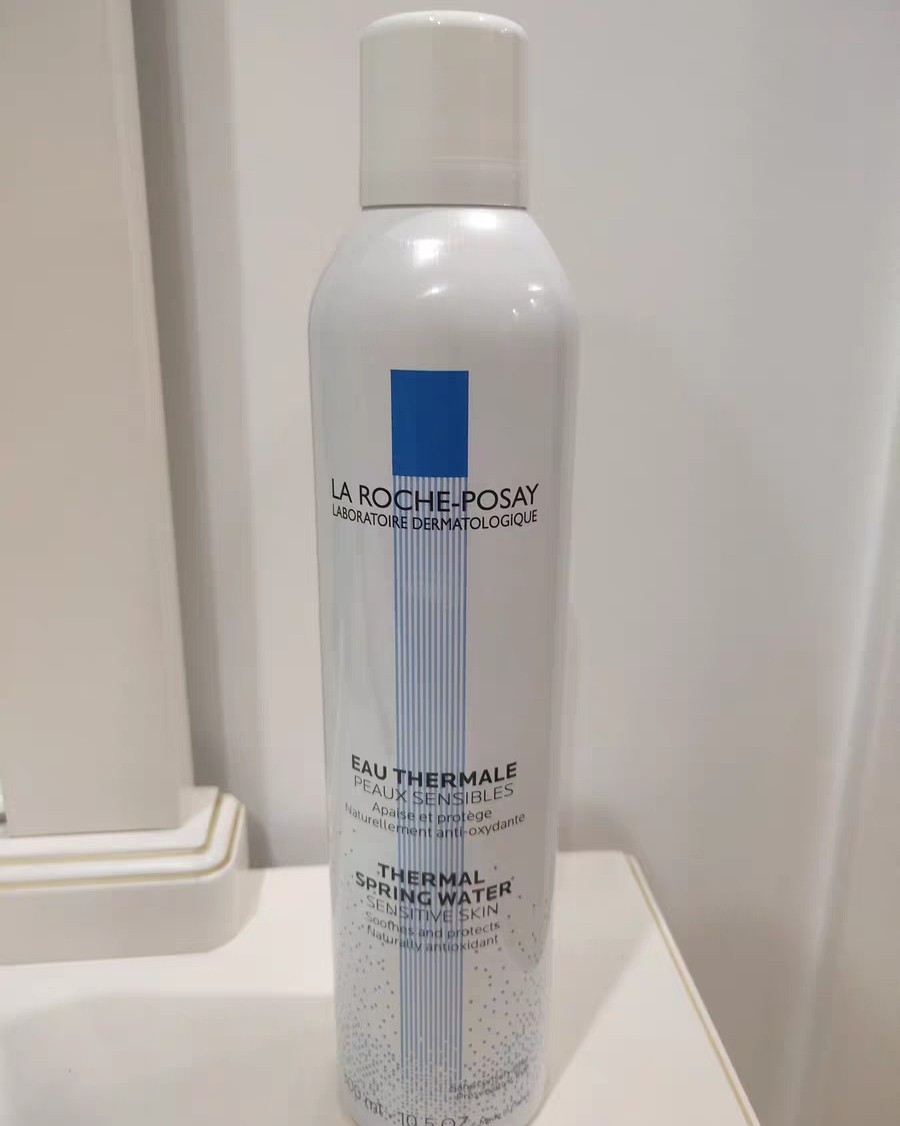 ✨这款爽肤水的矿物质稳定力可以舒缓刺激，加速肌肤修复更新，改