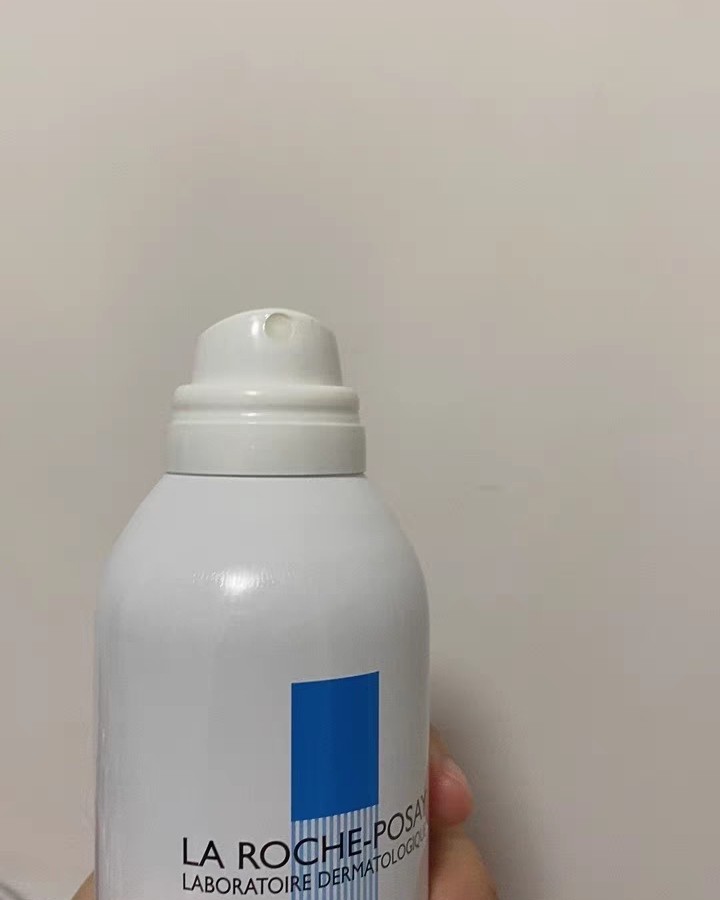 ✨这款爽肤水的矿物质稳定力可以舒缓刺激，加速肌肤修复更新，改