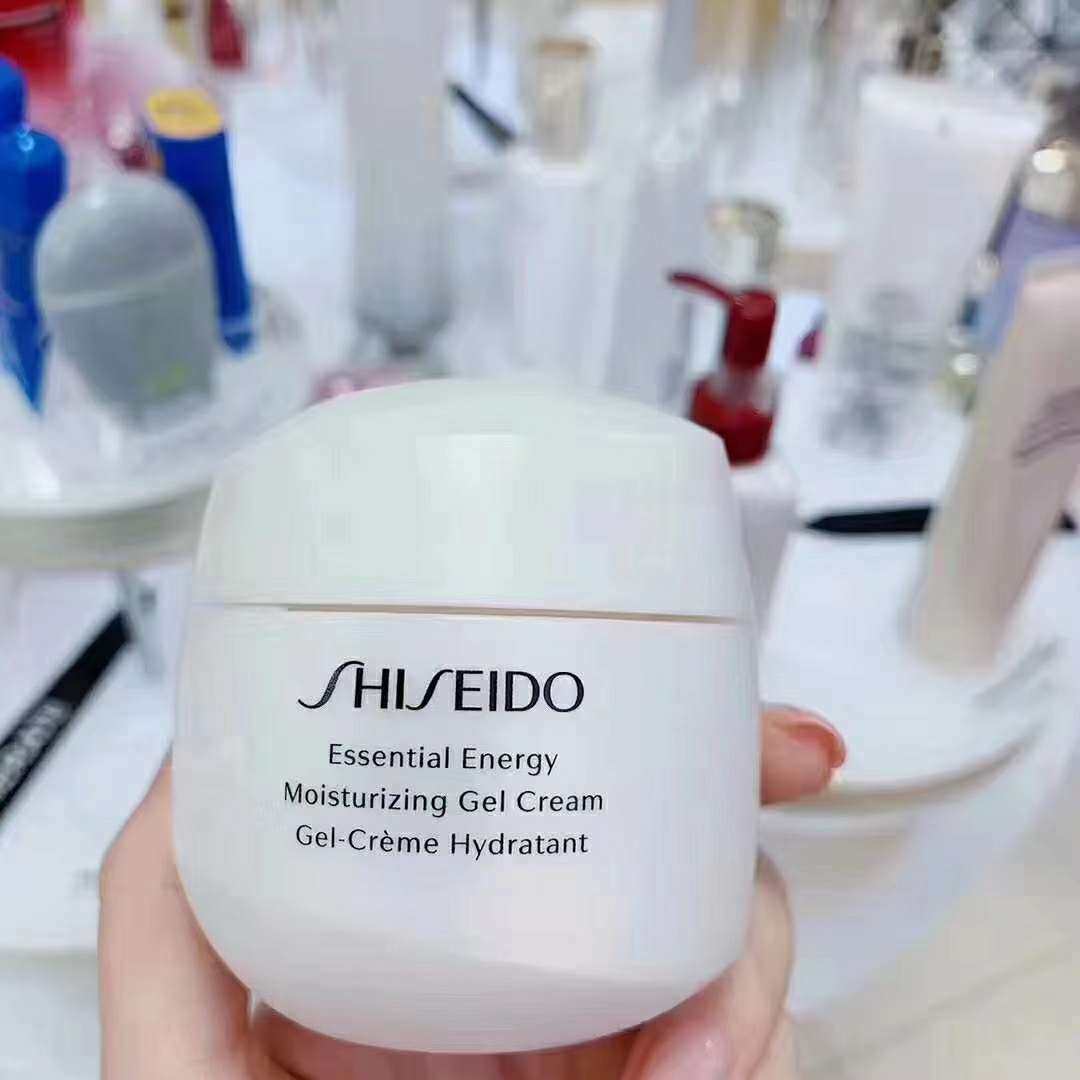 ❤️资生堂近几年都在走一个，专业科技，成分的路线，打造了多款