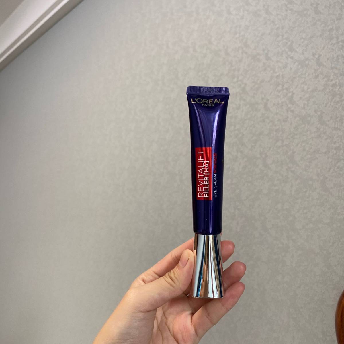 大家好呀～作为一名资深的护肤者，今天想跟大家分享的是！大名鼎