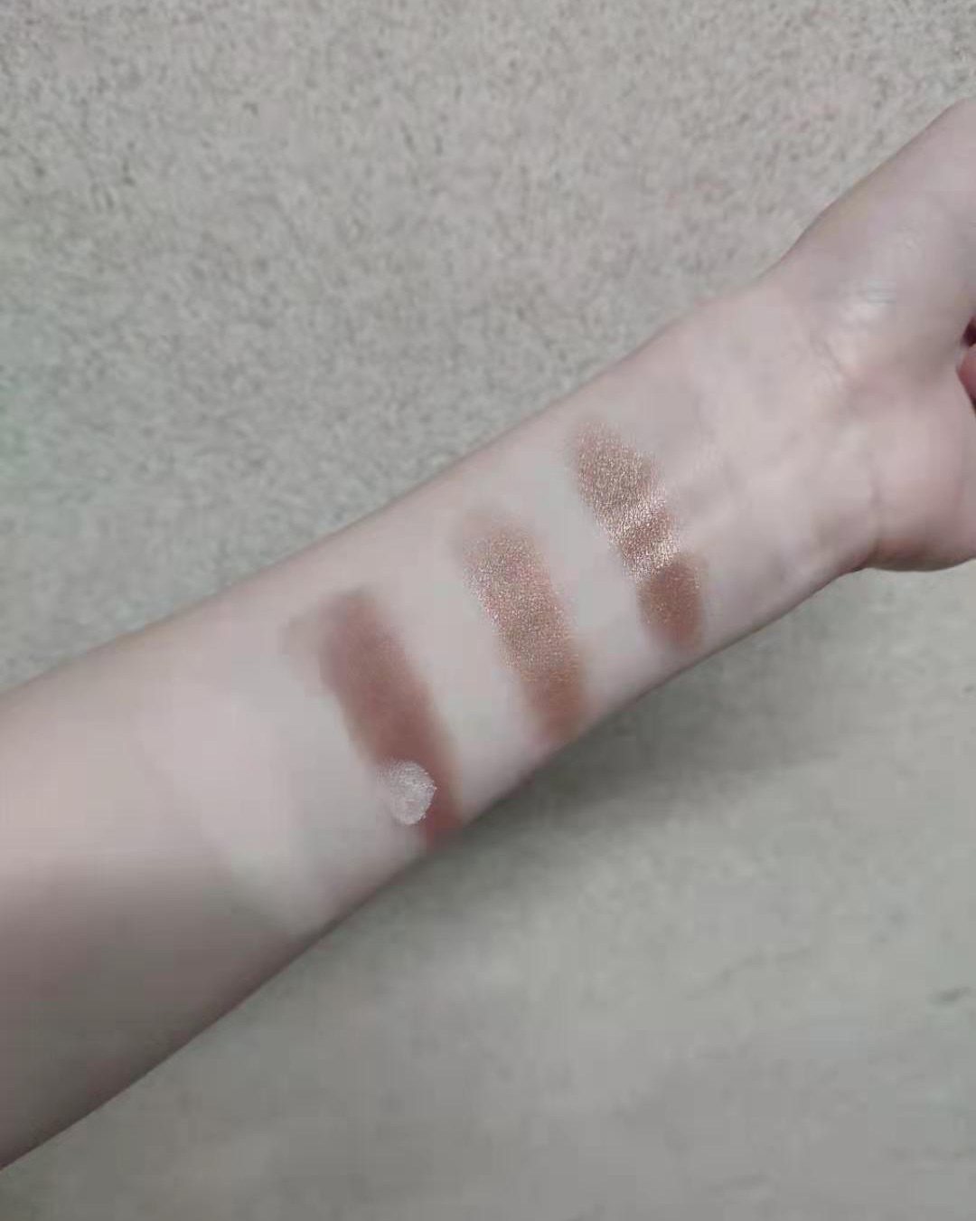 💕lagirl是美国开架品牌，其产品非常物美价廉，这盘眼影