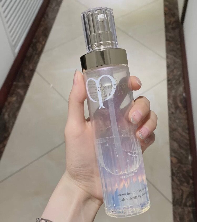 CPB肌肤之钥爽肤水(光彩精华水)清爽型🌝  🎀本人混油