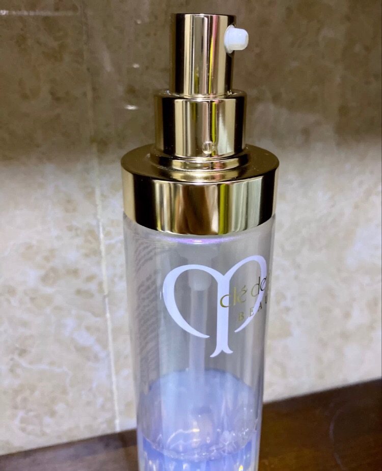 CPB肌肤之钥爽肤水(光彩精华水)清爽型🌝  🎀本人混油