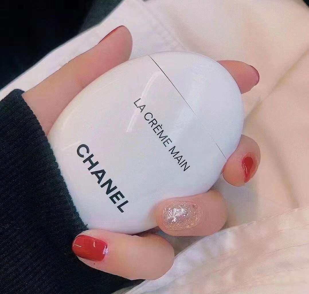 ❤️过了立秋，每一天都在迈入秋天，就到了该买护手霜，入护手霜