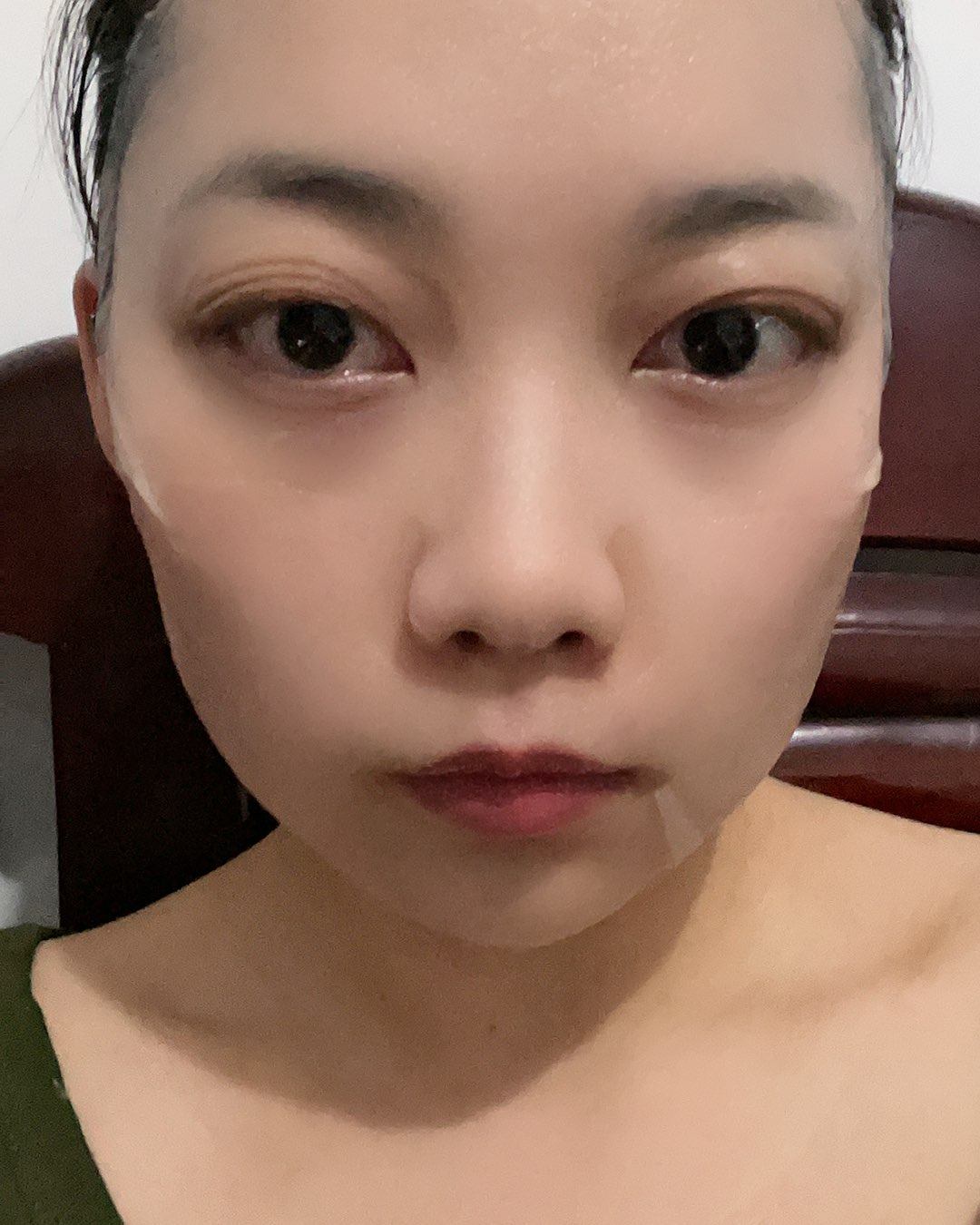 相宜本草一贴控痘面膜 痘痘总是在那么几天就突然的出现，这个时