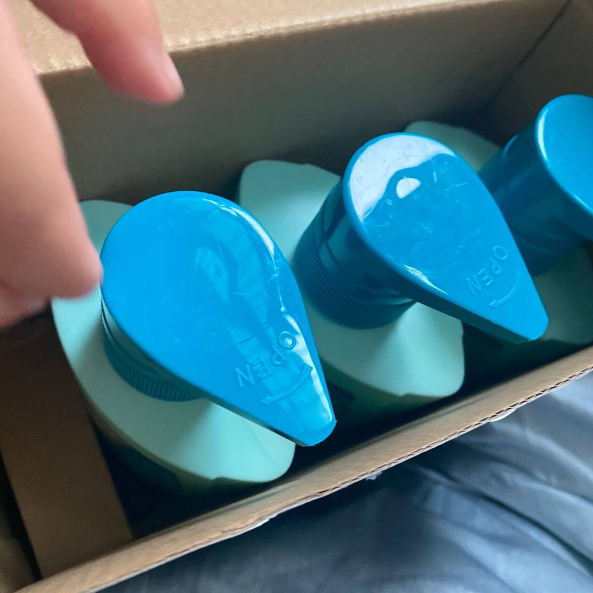 🔹记得读初中的时候，欧莱雅这个洗护产品还是很贵的！当时主流
