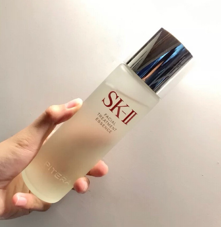 ☑️这几年我的肤质经历了一个慢慢的改变，从以前的油皮到了混油