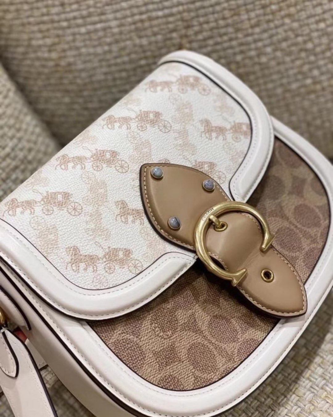 coach beat 18 实物超美哒，马车与老花的结合绝绝