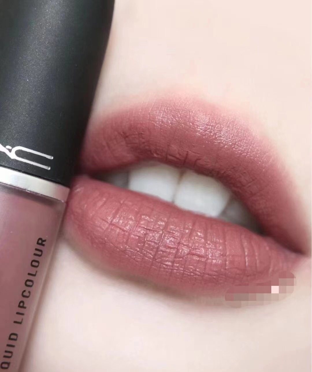 #MAC# 昨天Mac开启了55专属口红腮红高光5折活动，而