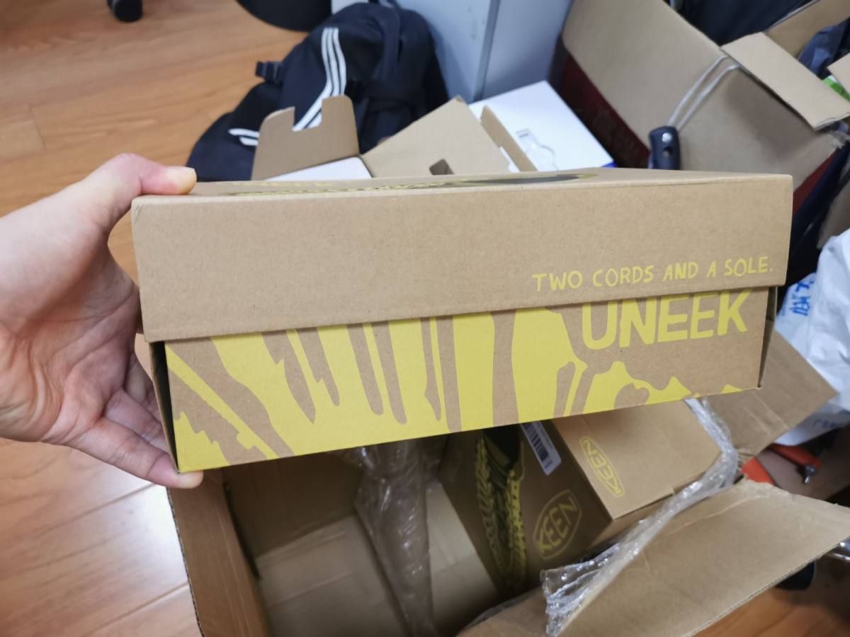 此次种草的户外领域极其有名的溯溪鞋大牌KEEN,而吸引到我的