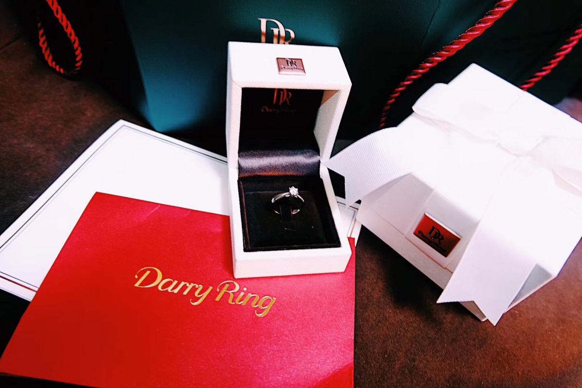 💍其实我是一个对奢侈品不太感冒的人，所求皆是真心，大概就是