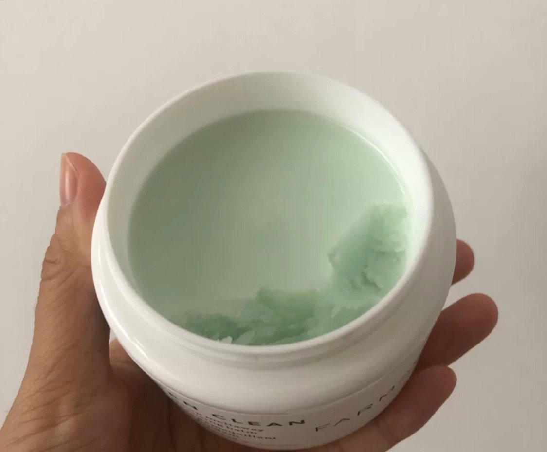 🌝我之前用过很多种的卸妆膏，但是总会有长闭口，卸妆不净的情