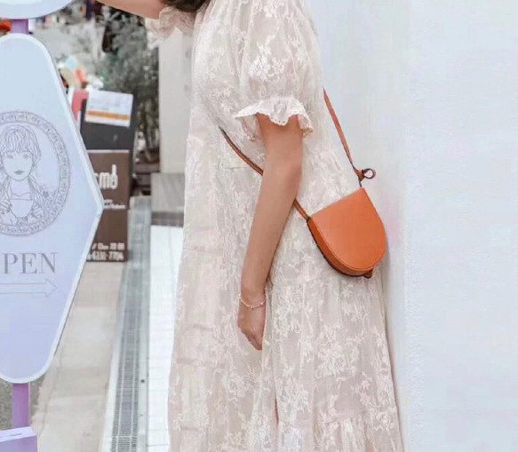 🙈罗意威的包包，在动辄大几万的奢侈品中，性价比算高的，强推