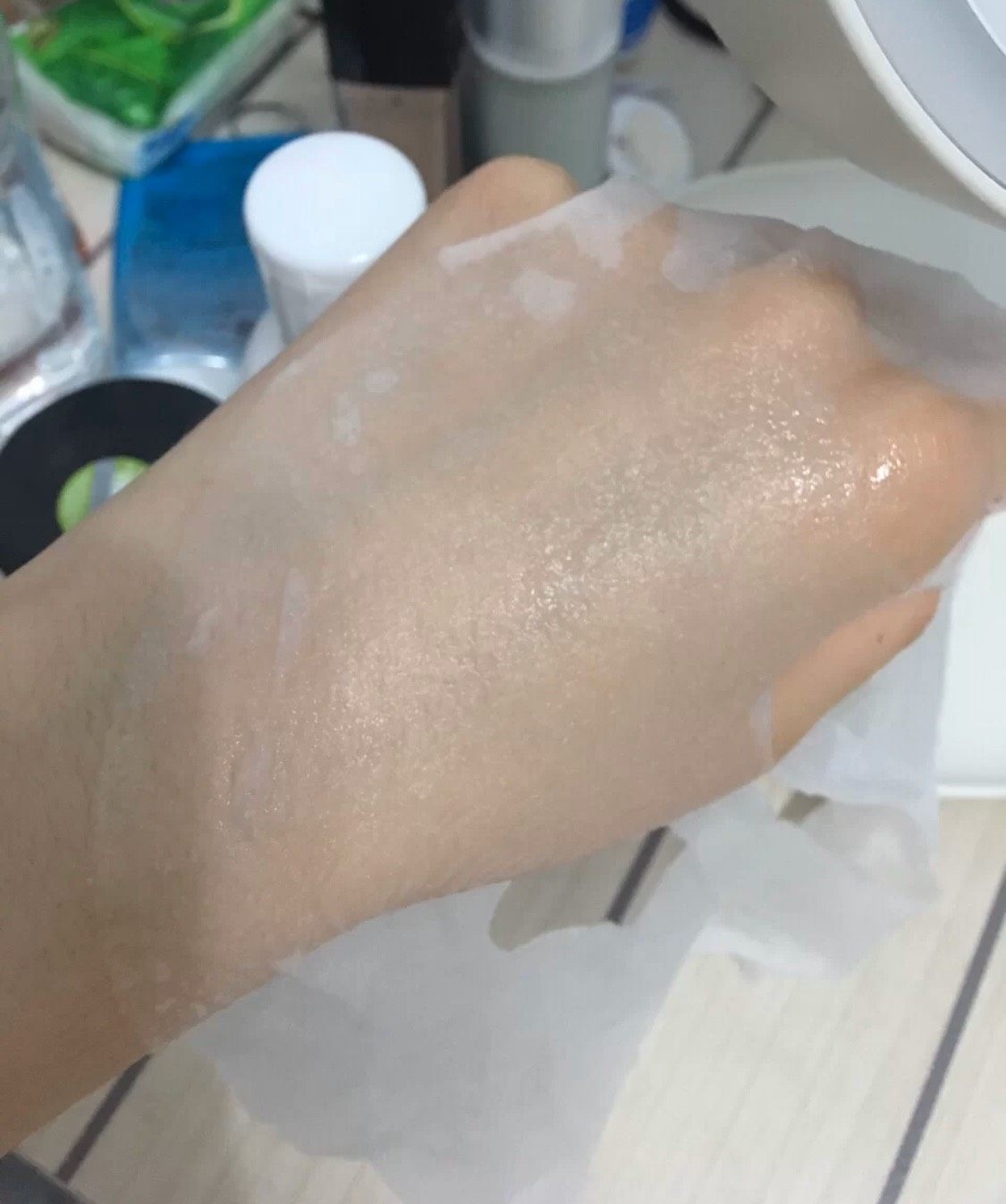 刚看JM丸💊面膜的时候，第一感觉就是好像蒂佳婷，毕竟我最早