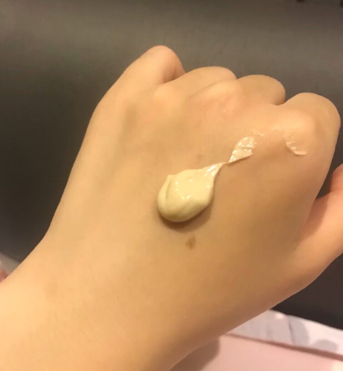 如果你的肌肤很缺水，那千万要试下Ahava精致水润面膜呀！ 