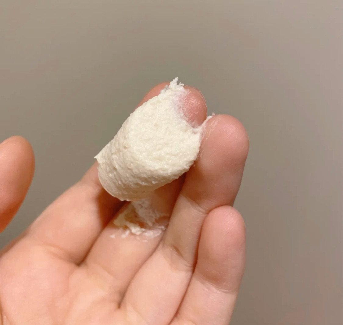 👉🏻PDC酒粕面膜大家应该都不陌生了 🌝我第一次看见的