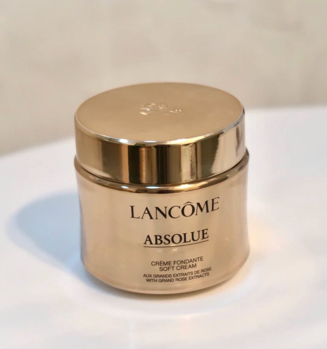 💫兰蔻菁纯是仅次于黑金系列的高端线，然而事实证明，菁纯线的