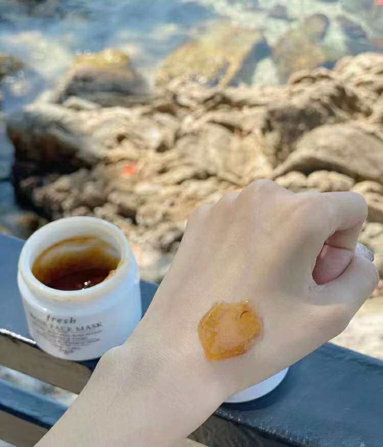 ❤️fresh家最招牌的产品，fresh玫瑰面膜，抹在脸上每