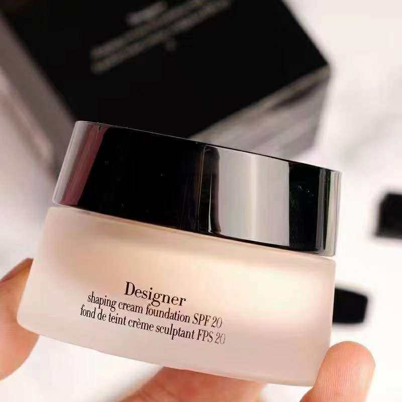 ❤️阿玛尼最强底妆是啥，当然是最豪横的阿玛尼设计师粉霜，作为