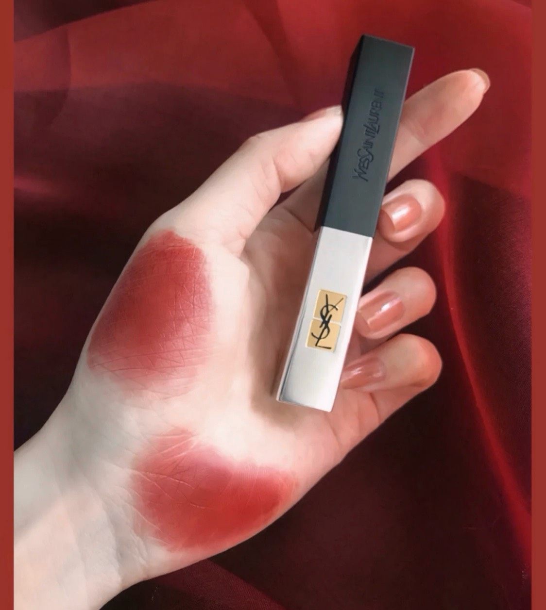 姐妹们你们有这支ysl的小银条107吗❓❗️ 💫是一个混合