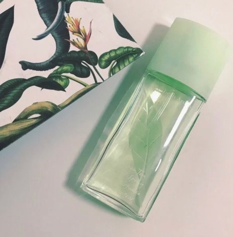✅大多数人的入门香 应该都有这款绿茶，  🍃 前调:大黄、