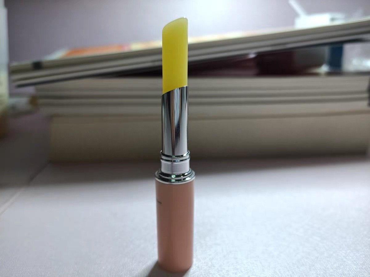 🌸DHC润唇膏     如果不知道🤷‍♀️选择什么唇膏，