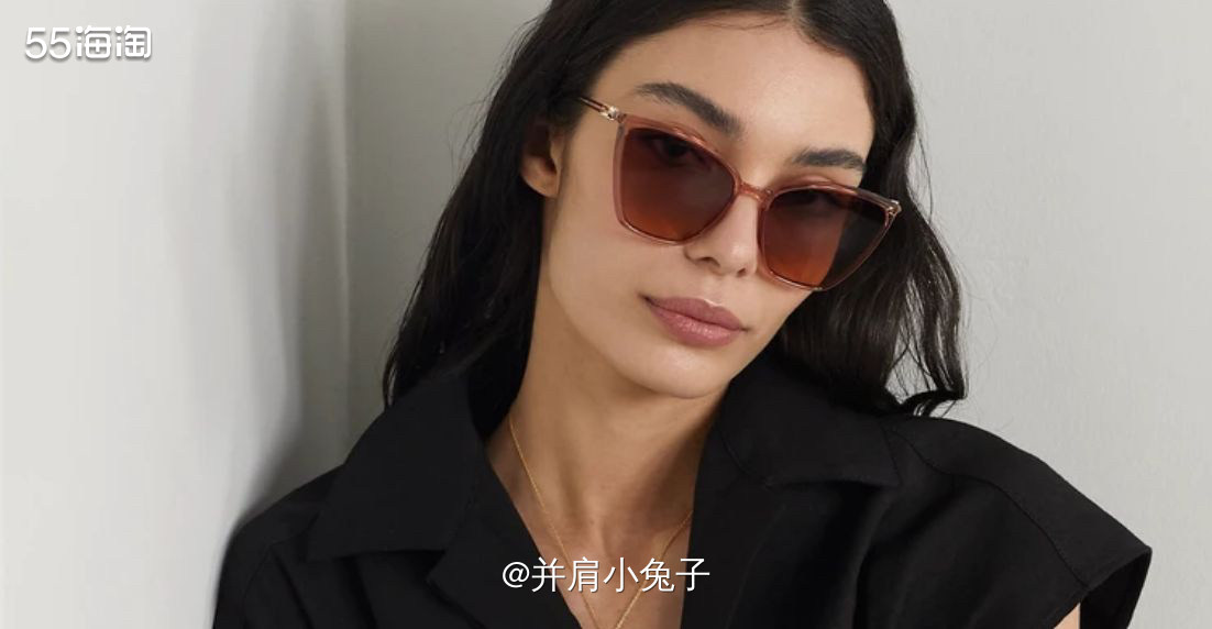 NET-A-PORTER这个网站之前没有关注过，但是看到名单