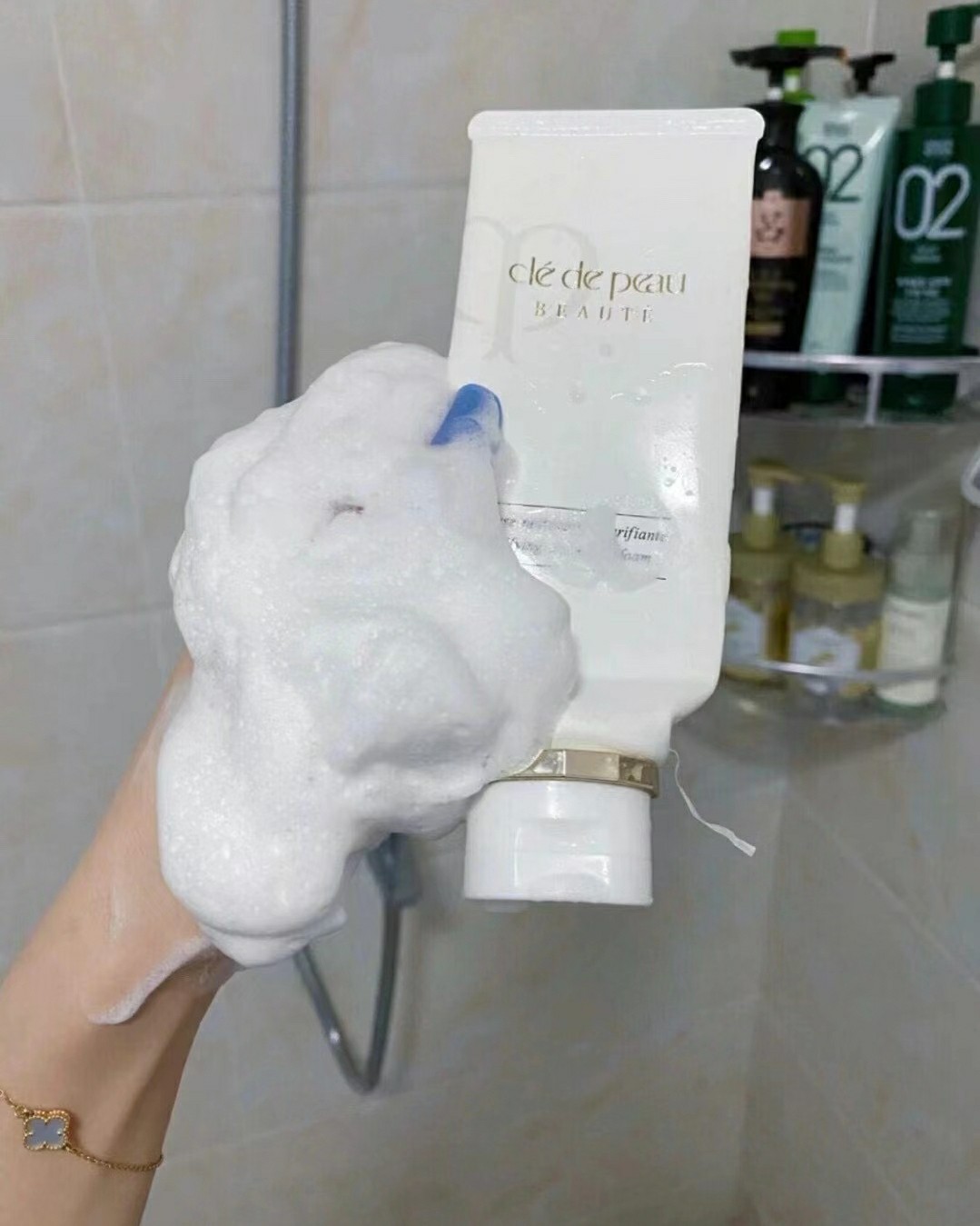 ❤️cpb最值得买的两件产品，除了隔离就是洗面奶，洗面奶也是
