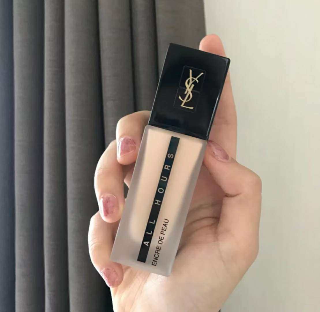 ❤️圣罗兰今年最火的底妆产品，dw的进阶级产品，喜欢dw的宝