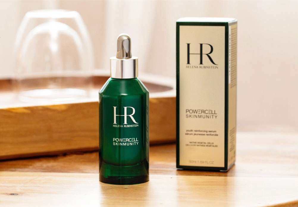 赫莲娜绿宝瓶精华是我比较钟爱的一款精华，因为从肤感到效果我都