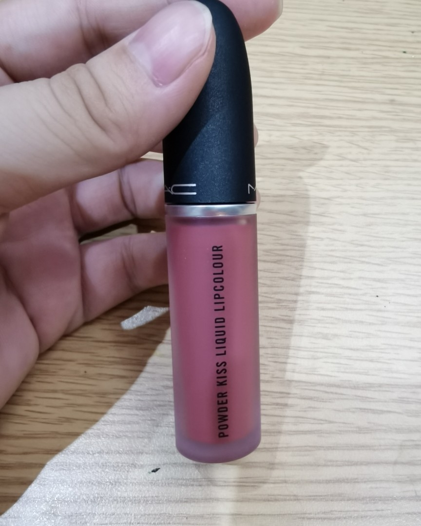 ✅ MAC 989 唇釉，MULL IT OVER，‮桃白‬