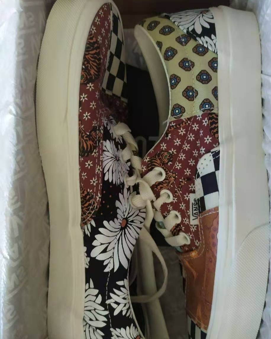 Vans Old School作为经典款深受广大青少年的喜爱