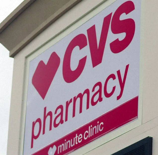 CVS是美国知名的妆美妆品的宝地，很多美妆博主，因为他家折扣