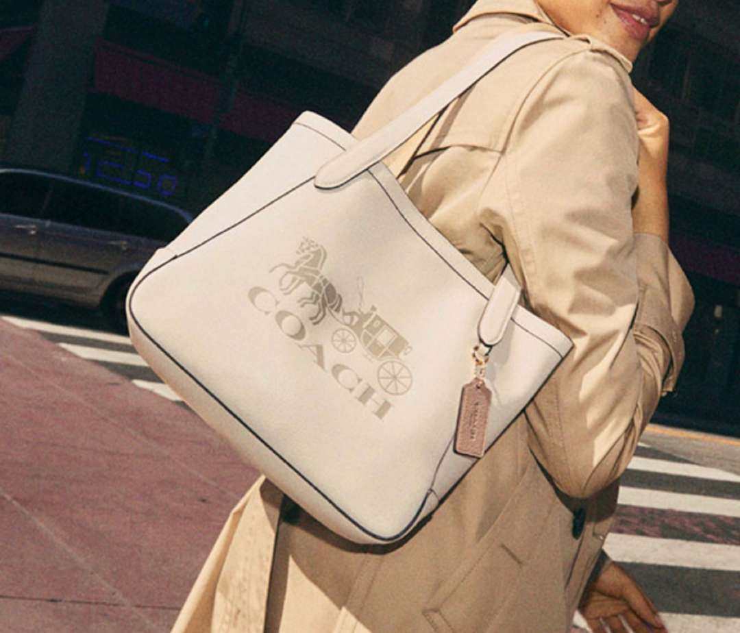 ❤️月底了又是商家冲业绩时候，一滴也没有了，蔻驰奥莱我快俩月