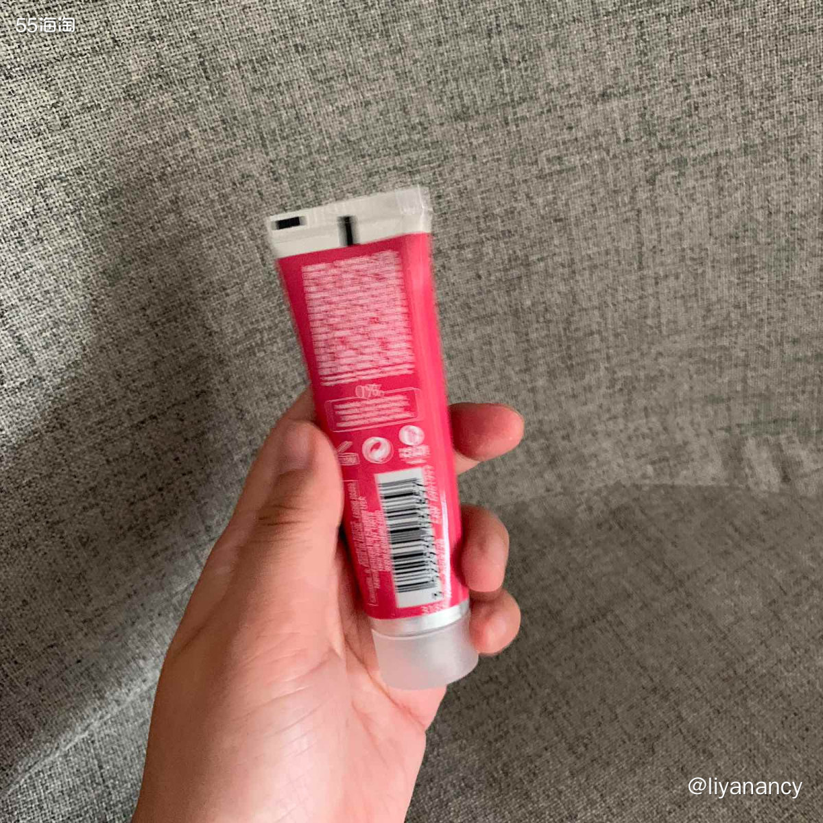 ✨护手霜一定要经常使用，在每一次湿手后都用护手霜，手部肌肤就