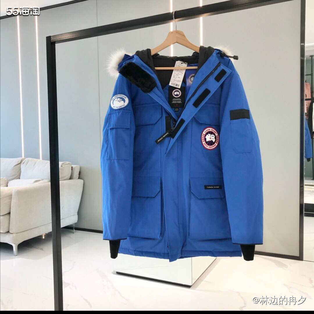 CANADA GOOSE 是专为南极科考人员设计研制的羽绒服