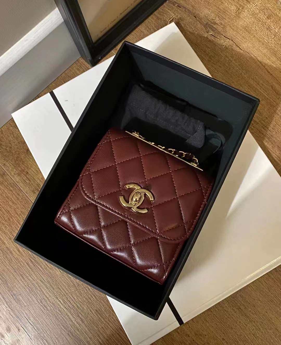国内现货Chanel Trendy cc mini酒红色  