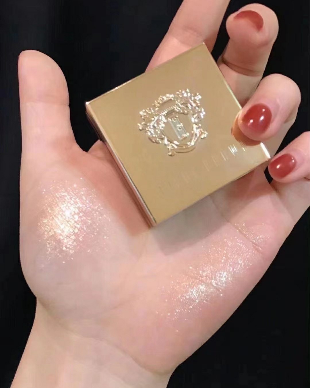 ❤️芭比波朗的最火眼影，超美的波光粼粼的碎钻，没有底色的银河
