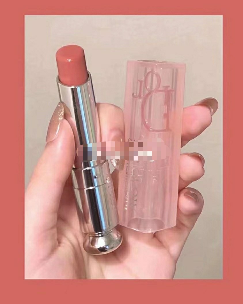 ❤️迪奥变色唇膏更新了新款，添加了新款012号色太美了，但是
