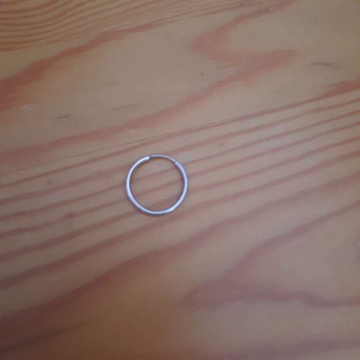 ❤️这个是我之前跑韩国的时候买的，是一个小众的平价的首饰品牌