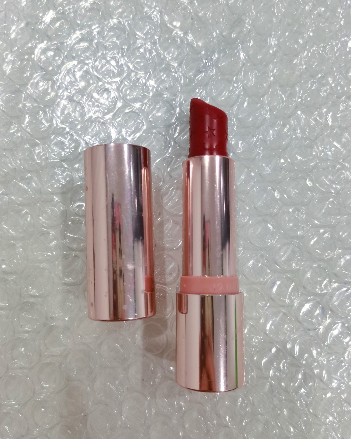 ColourPop便宜又好用又好看的口红色号，你Pick哪一